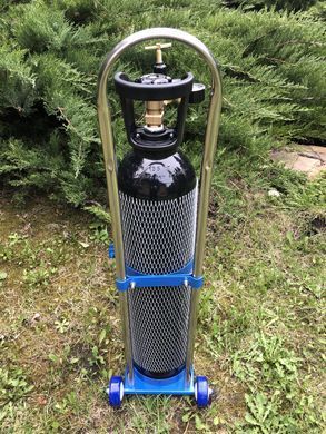 Баллон углекислотный НОВЫЙ (CO2) V-10л на тачке (подставке) и с редуктором баллонным углекислотным (производства Китай)