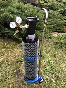 Баллон углекислотный НОВЫЙ (CO2) V-10л на тачке (подставке) и с редуктором баллонным углекислотным (производства Китай)